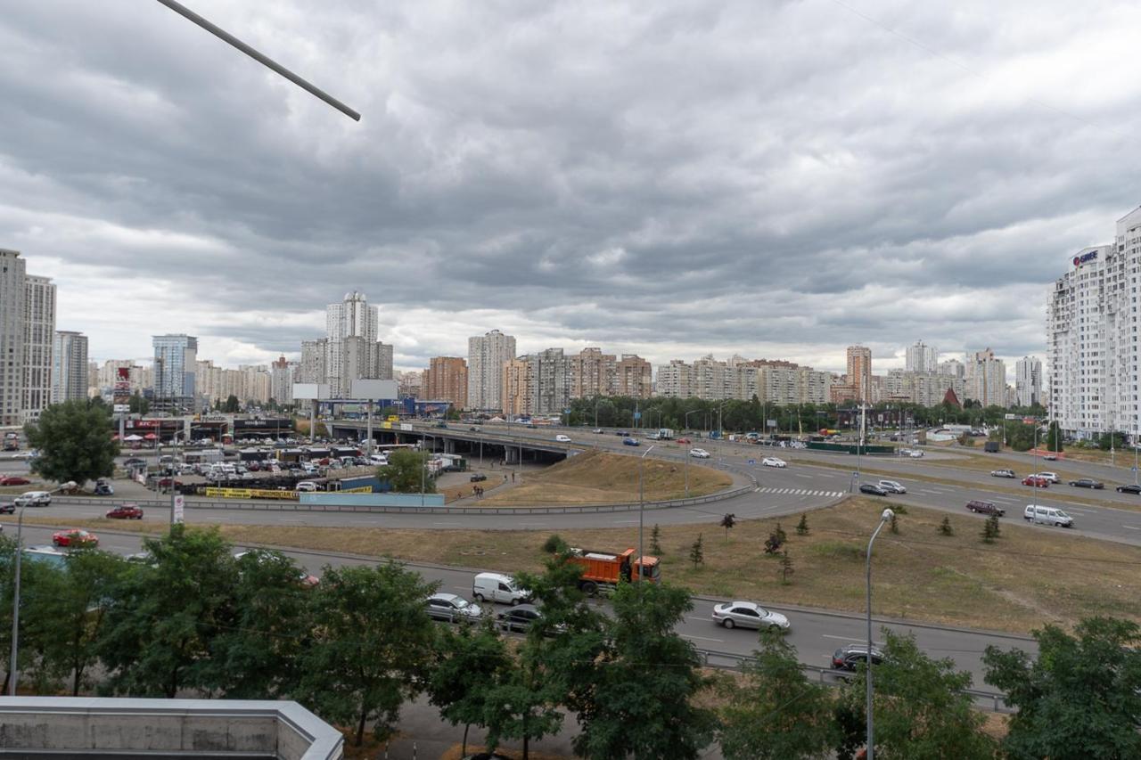 Комфортная квартира на метро Осокорки Киев Екстериор снимка